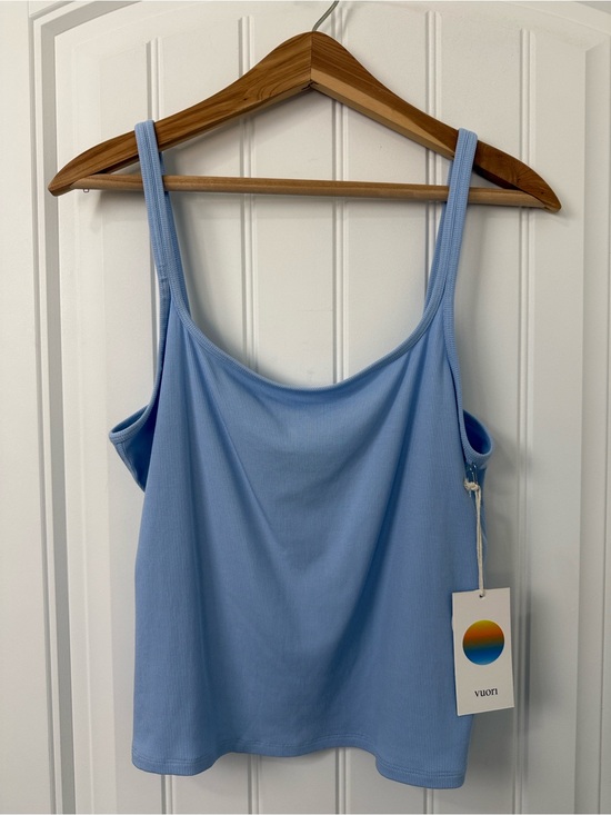 Vuori Tops - Vuori Women’s Pose Cami Tank Size Large *NWT